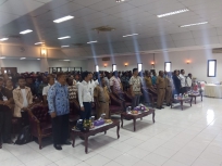 Gubernur Papua Barat membuka sosialisasi aplikasi SIKAP tentang tata cara pendaftaran profil bagi pengusaha orang asli Papua, Senin (17/2). (Foto/warpur)