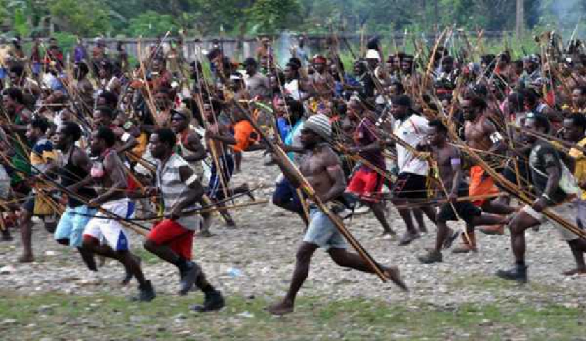 Ilustrasi perang antar suku di Papua. (Foto: Spedy Paereng, Antara)