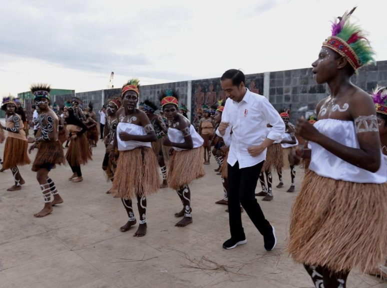 Presiden Jokowi saat berada di Papua. (Foto: Ist)