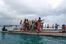Ilustrasi Prosesi Adat Buka Sasi Laut. (Foto : Arsul Latul Rahman)