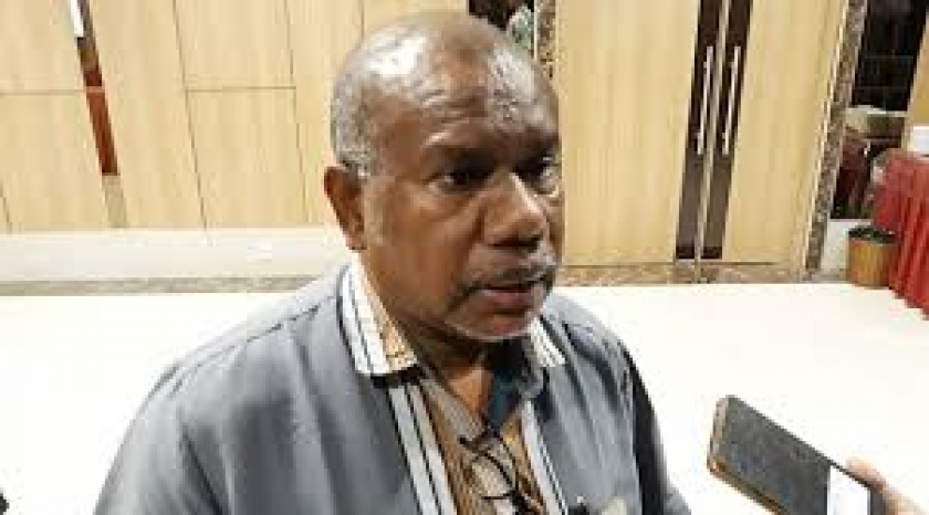 Yan Christian Warinussy, Direktur Eksekutif LP3BH Manokwari 