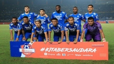 Pemain Persib Bandung saat bertanding melawan Persela Lamongan, di Stadion Si Jalak Harupat, Bandung, Minggu (1/3/2020) (Foto : Tribunnews)