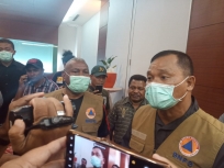 Kapolda Papua Barat Saat Menanggapi Wartawan Soal pencegahan Covid-19.
