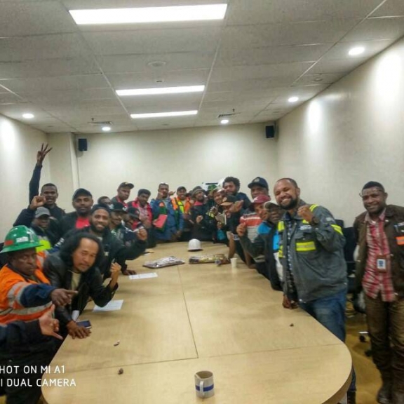 Sejumlah karyawan Freeport Indonesia dan Kontraktor Asal Sorong Raya PKFAS-PTFI gelar Pertemuan terkait agenda bantuan untuk tangani Covid-19