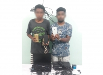 Pelaku pencurian dan barang bukti yang berhasil ditangkap oleh Polres Biak Numfor di di area Mandala, Rabu (15/4/2020)