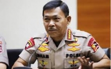 Jenderal Polisi Drs. Idham Azis, M.Si,  Kepala Kepolisian Negara Republik Indonesia 