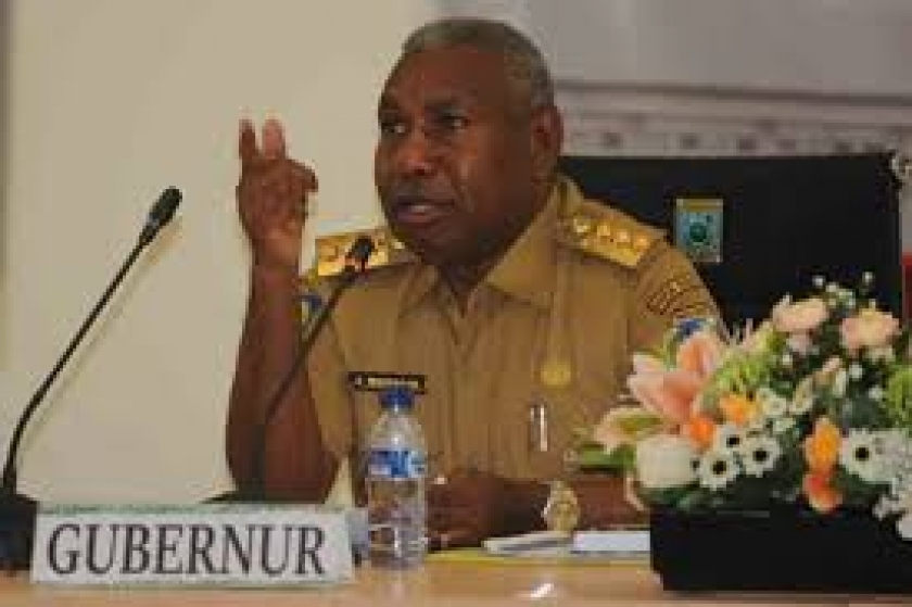 Dominggus Mandacan, Gubernur Papua Barat (foto: ist)