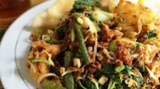 Lotek, salah satu makanan dari Jawa Barat (Foto: ist)