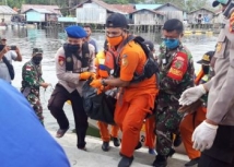 Jenazah Joice Lin (40) Pilot MAF yang jatuh di Danau Sentani ditemukan Tim Basarnas pada Selasa, 12 Mei 2020