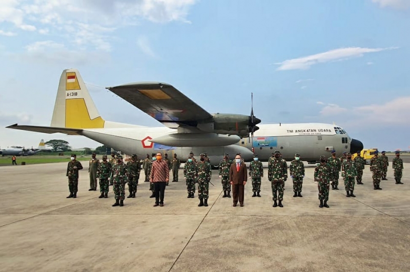 Bantuan kemanusiaan Indonesia untuk Fiji diangkut menggunakan Pesawat Hercules milik TNI AU yang berangkat dari Indonesia pada Rabu (13/05/2020).