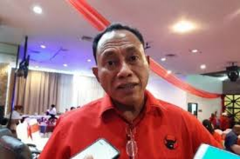  Komarudin Watubun, Ketua bidang Kehormatan PDI Perjuangan periode 2015-2020