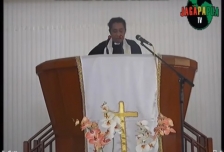 Tampak di layar streaming Pdt.F.J.Aronggear, S.Th saat memimpin ibadah peringatan kenaikan Isa al Masih pada Kamis, 21 Mei 2020 di Gereja Manyosi Wirsi Manokwari. 