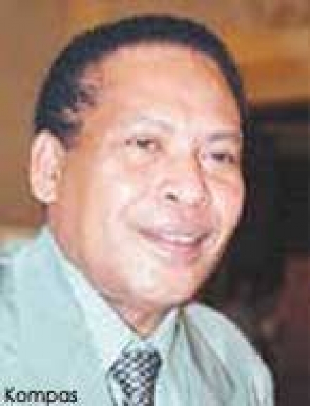 Manuel Kaisiepo, S. IP., M.H,  Menteri Negara Percepatan Pembangunan Kawasan Timur Indonesia pada Kabinet Gotong Royong (Foto: kompas)