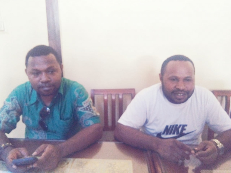 DPD Partai Perindo Kabupaten Manokwari Aloysius Siep, SE dan Ketua Pemuda Adat Papua Barat, Daud Yelimolo 