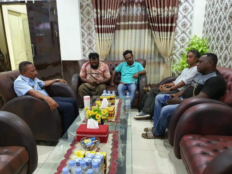 Komunitas Komedi Kwawi, (Selasa, 09/06/2020) berkunjung ke Kantor Wilayah (Kanwil) Kementerian Hukum dan HAM (Kemenkumham) Papua Barat. 