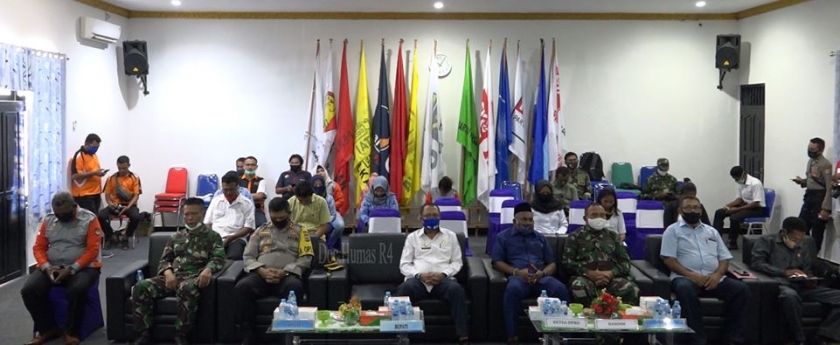 KPU Kabupaten Raja Ampat gelar sosialisasi tentang tahapan program dan jadwal penyelenggaraan pemilihan Bupati dan Wakil Bupati Kabupaten Raja Ampat