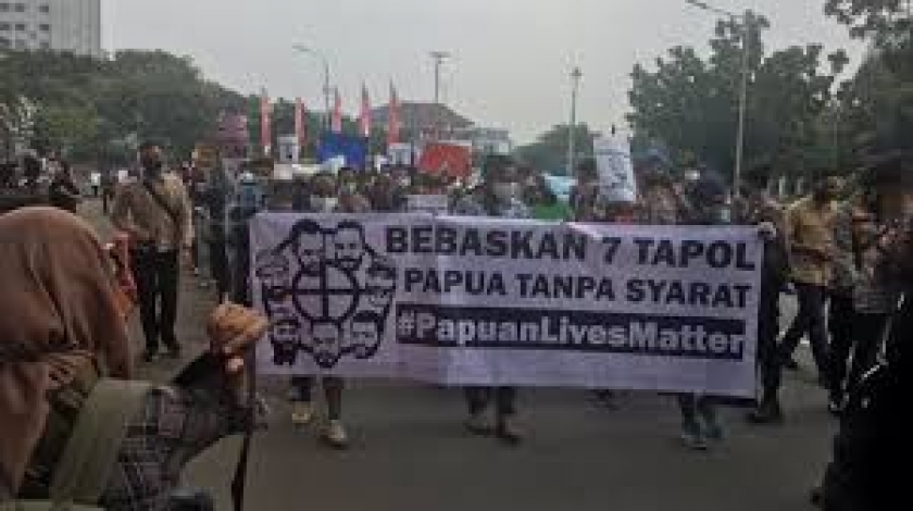 Aksi solidaritas menuntut pembebasan tahanan politik Papua di kota Bogor, Senin (15/6/2020). (Foto: istimewa)