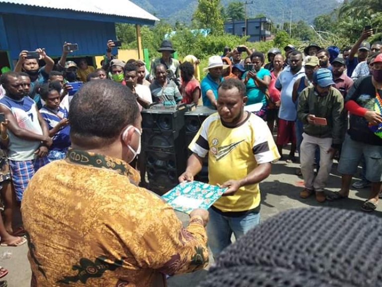 Aspirasi masyarakat adat yang diserahkan kepada Pemprov Papua Barat, Kamis (9/7)