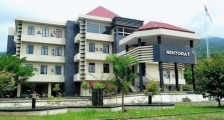 Gedung Rektorat Universitas Khairun Ternate Maluku Utara. [Foto: ist]