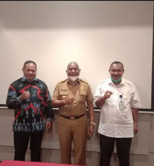 Kepala suku Doreri dan Wondama bertemu Gubernur Papua Barat, Senin (8/3/2021) (WRP)