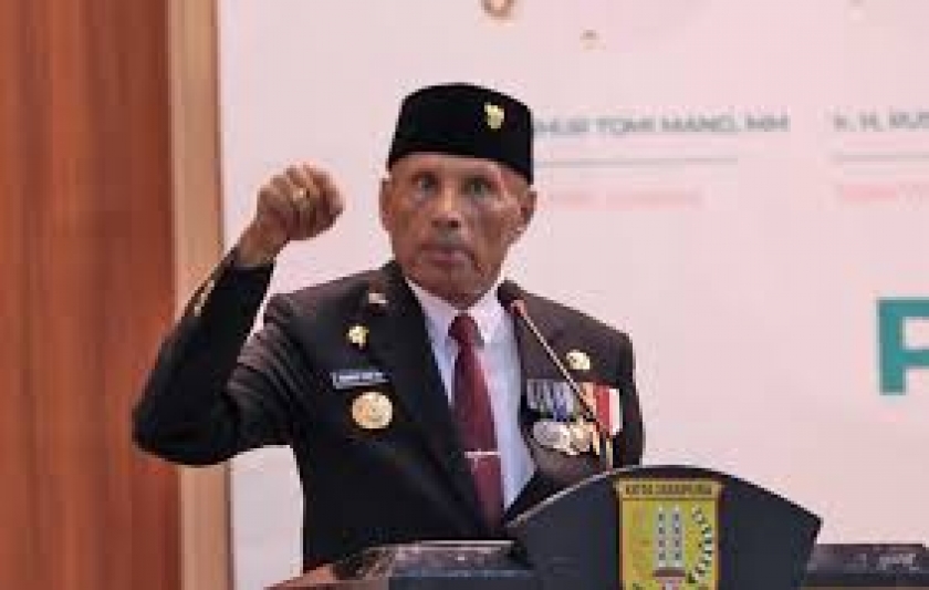 Walikota Jayapura, Dr. Benhur Tomi Mano, MM. [Foto: Dok. Humas Pemkot Jayapura]