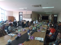 Rombongan Komite 1 DPD RI saat bertemu dengan Gubernur Papua Barat beserta jajaranya, Rabu (17/3/2021). [Foto: Jaga Papua/WRP]