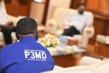 Mendes PDTT, Abdul Halim Iskandar menerima kedatangan sejumlah perwakilan pendamping desa dari Papua Barat di Kantor Kemendes PDTT pada Senin (29/3) . [Foto: Humas Kemendes PDTT]