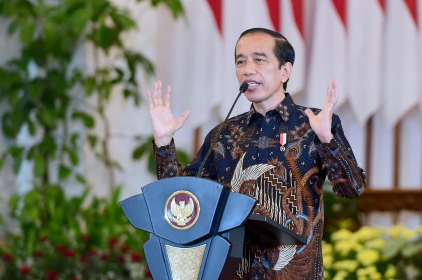 Presiden Jokowi saat memberikan pengarahan kepada para peserta Rapat Koordinasi Kepala Daerah Tahun 2021 yang digelar secara virtual dari Istana negara, Jakarta, Rabu (14/04/2021). [Foto: BPMI Setpres Muchlis Jr]