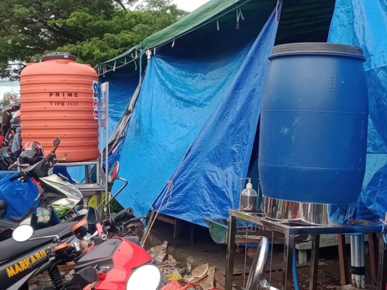 Profil Tank yang Hanya Dijadikan Pajangan Didepan Pasar Inpres Bastiong Ternate Selatan. [Foto: ST]