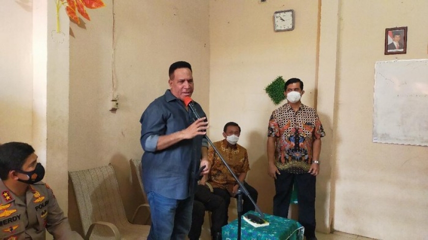 Kabaintelkam Polri, Komjen Paulus Waterpauw, Senin (19/4/2021). [Foto: Humas Polri]