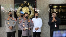 Kapolri Jenderal Listyo Sigit Prabowo dalam jumpa pers di Mabes Polri, Jakarta Selatan, Rabu (28/4/2021). [Foto: Humas Polri]