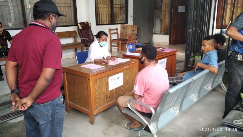 Pelaku Curanmor di Distro Hamadi Jayapura Diserahkan ke Jaksa. [Foto: Polres Jayapura Kota]