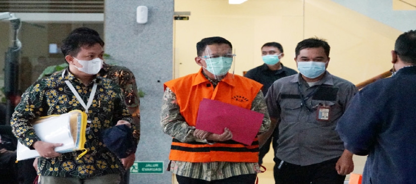 KPK Tahan Pejabat Ditjen Pajak Sebagai Tersangka Suap. [Foto: KPK RI]