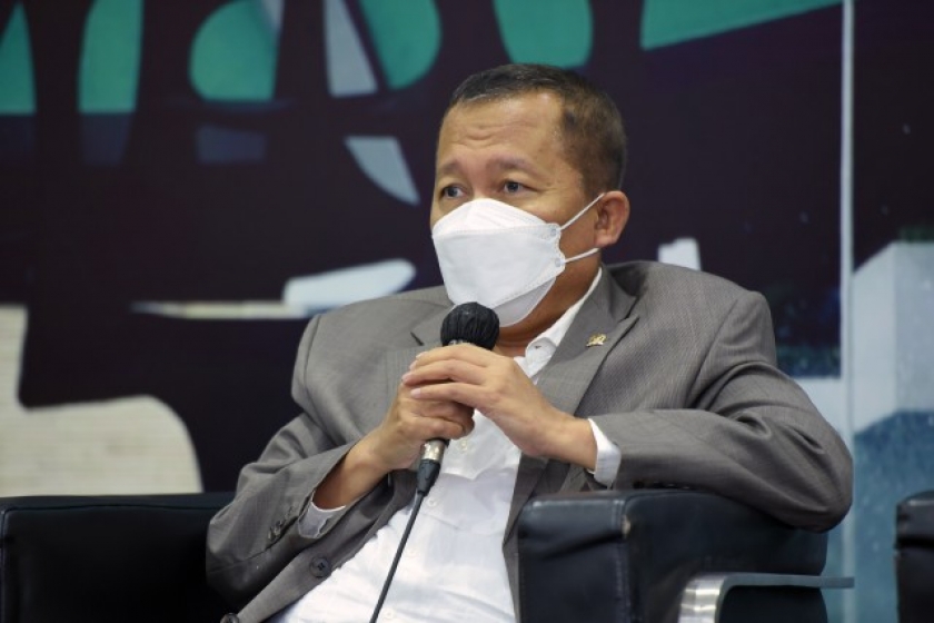 Anggota Komisi III DPR RI Arsul Sani dalam acara Dialektika Demokrasi yang dilaksakan di Media Center DPR RI, Kompleks Parlemen, Senayan, Jakarta, Kamis (6/5/2021). [Foto: Azka/Man]
