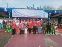 Dr. Filep Wamafma, SH., M.Hum saat menghadiri acara puncak perayaan HUT Pattimura ke-204 di lapangan Borasi, Manokwari Provinsi Papua Barat pada Sabtu (15/2021). [Foto: WRP]