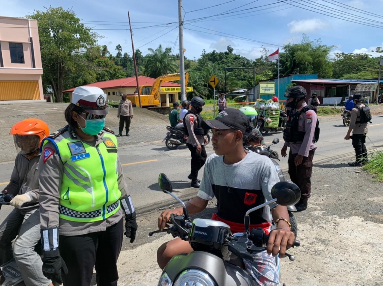 Satgas KRYD Polda Papua Barat Imbau Masyarakat Taati Prokes dan Lalu Lintas. [Foto: ist]