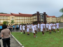 18 Casis Taruna Akpol Jalani Tes Kesamaptaan Jasmani di Manokwari. [Foto: Humas Polri]