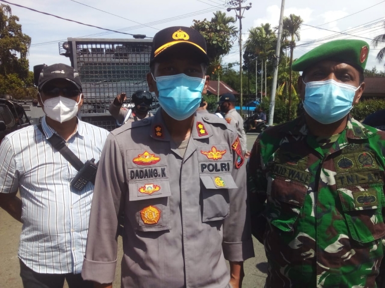 Hindari Klaster Baru, Polisi Amankan Oknum Massa Aksi di Manokwari. [Foto: JP/Rolly]