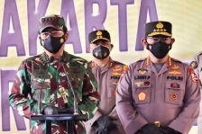 Panglima dan Kapolri Beri Arahan Khusus Kepada Anggota TNI-Polri yang Bertugas di Papua. [Foto: Humas Polri]