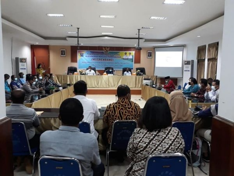 Bupati Sorong Buka Musrembang RKPD Tahun 2022. [Foto: Diskominfo Kabupaten Sorong]