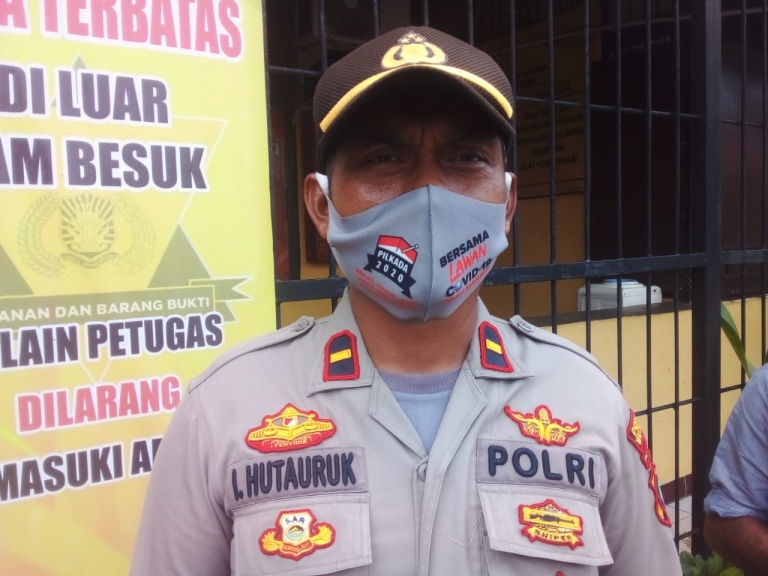 Kapolsek Prafi, Ipda Irenius Hutauruk, SH . [Foto: JP/Rolly]
