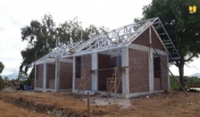 Percepatan dan Rehabilitasi Pascabencana NTT dan NTB, Kementerian PUPR Distribusikan Panel RISHA ke Lokasi Pembangunan Hunian Tetap. [Foto: Kementerian PUPR]