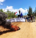 SeOPMI Haltim Saat Gelar Aksi di PT. ARA. [Foto: Dok. SeOPMI Haltim]