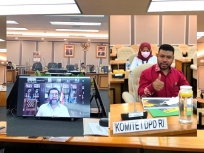 Filep Harap RUU Otsus Papua Utamakan Pendekatan Kemanusiaan. [Foto: Dok. DPD RI]