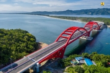Jembatan Holtekamp, Jayapura, Papua. [Foto: Dok Biro Komunikasi Publik Kementerian PUPR]