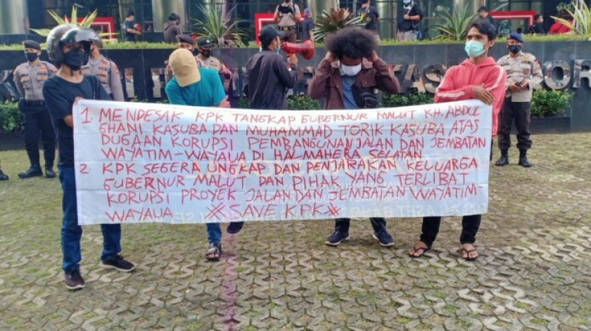 MMUJB Saat Gelar Aksi di Depan Gedung Merah Putih, KPK RI. [Foto: Dok. Koordinator Aksi]