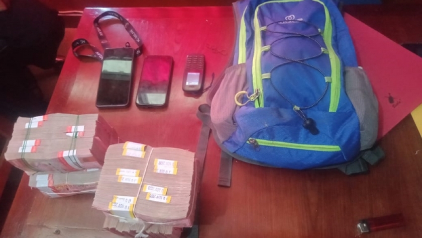 Barang bukti uang Rp 370 juta milik Ratius Murib alias Neson Murib. [Foto: ist]