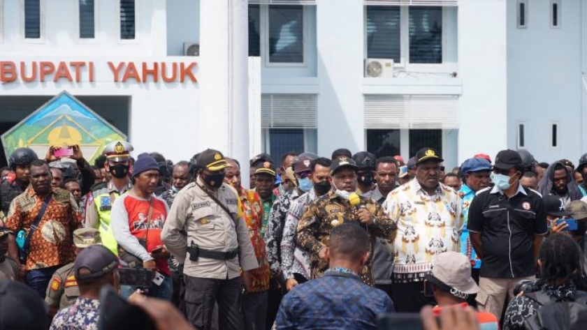 Pergantian Kepala Kampung di Yahukimo Kembali Tuai Protes. [Foto: Humas YG]