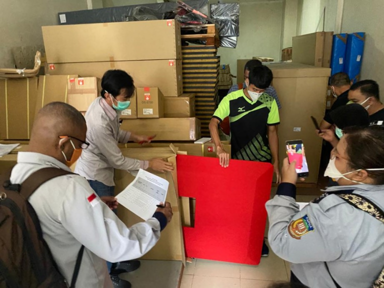 Peralatan Voli PON XX Papua Berstandar Internasional. [Foto: Diskominfo Papua]