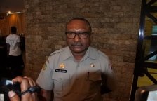 Ketua Harian Satuan Tugas (Satgas) COVID-19 Papua, Weliam Manderi. [Foto: Pemprov Papua]